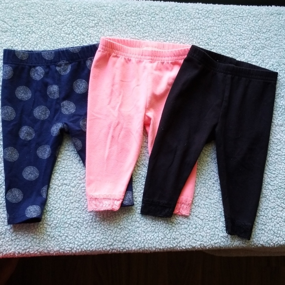 3 Leggings all 3-6 months